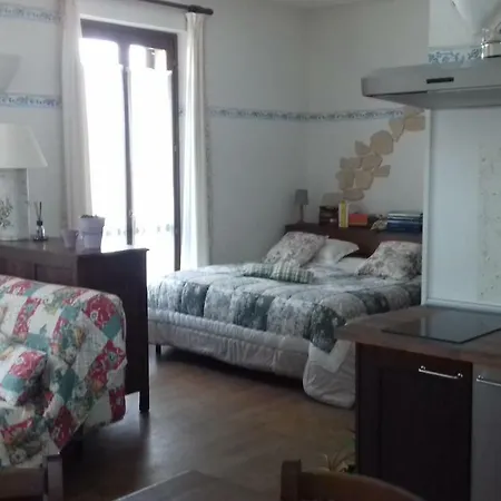 Cascina Knec Farm stay Feisoglio